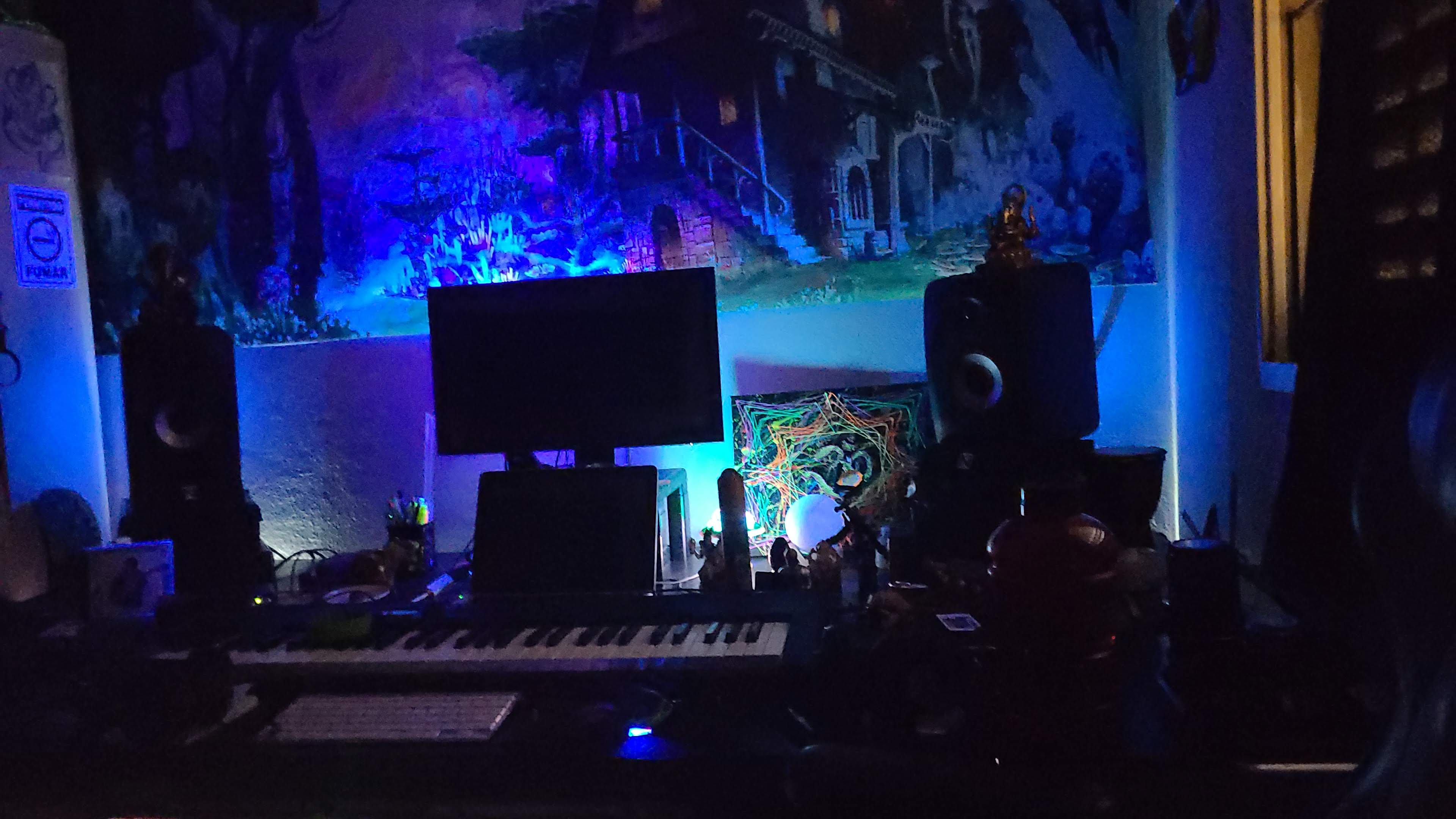 Studio Idemax equipado com hardware profissional